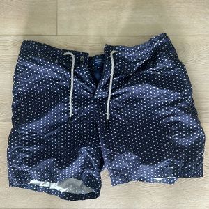 Men’s swim trunks